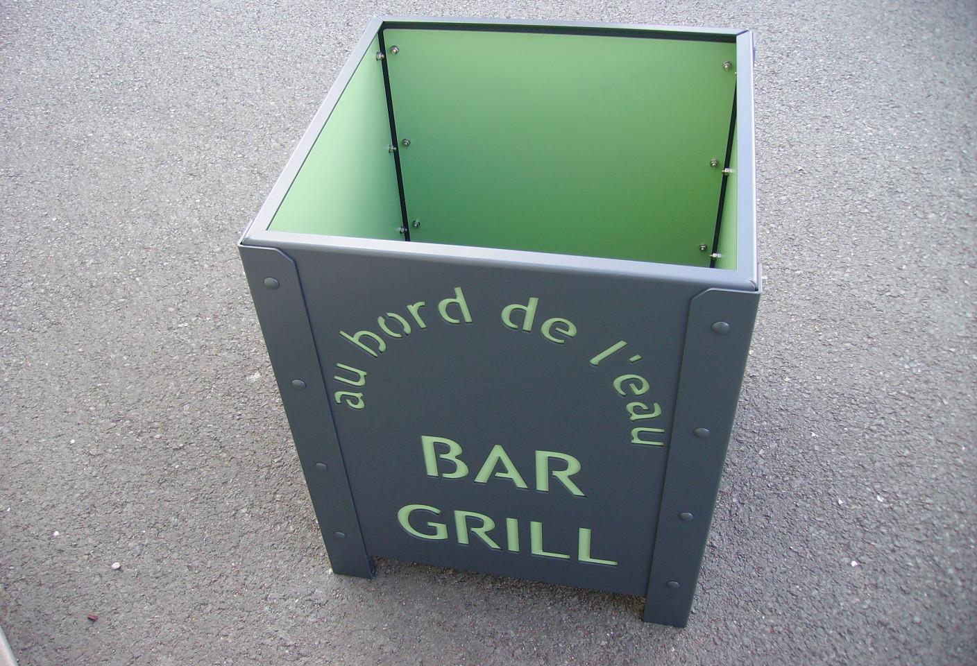 Jardinière personnalisée 