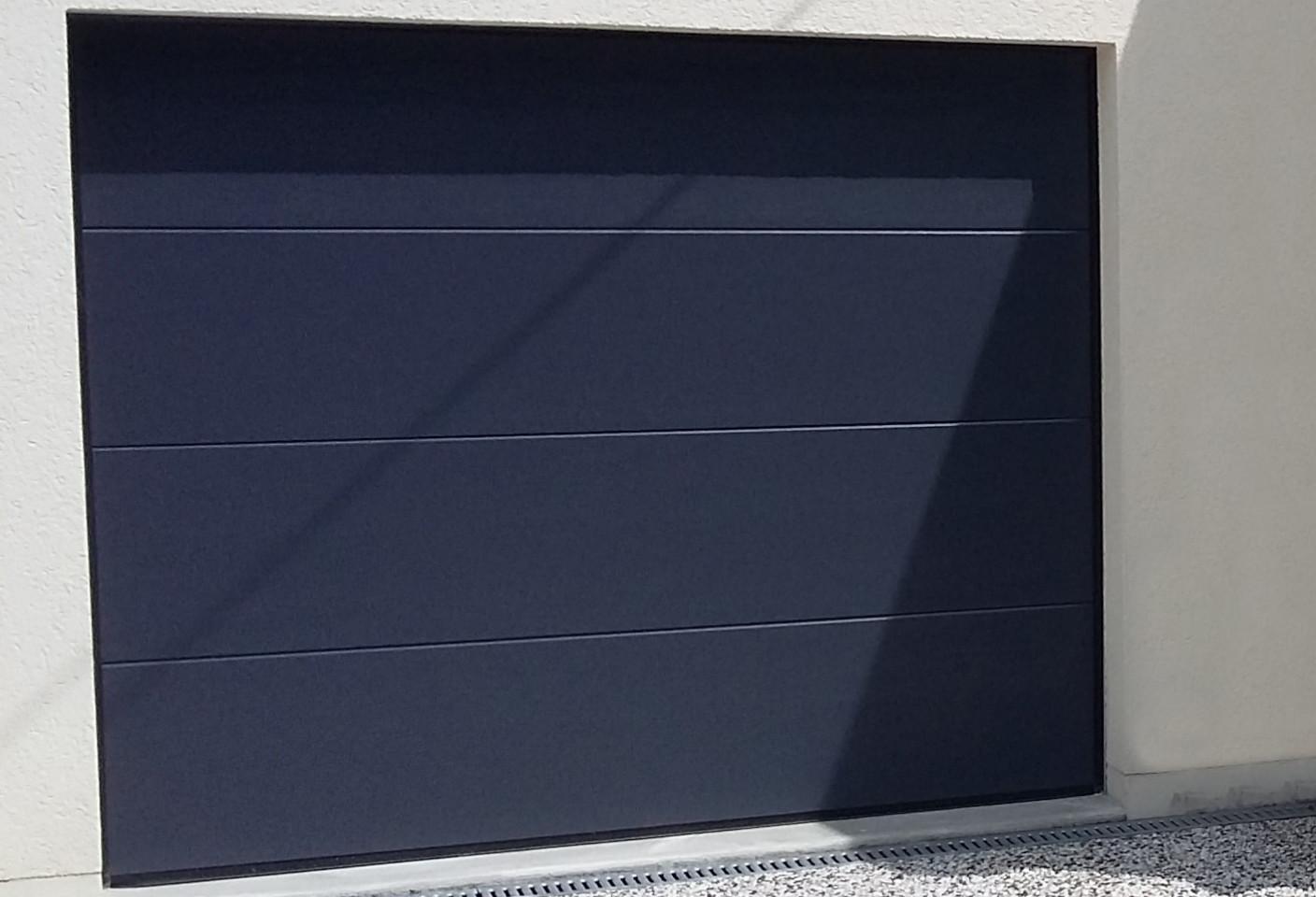 Porte de garage sectionnelle plafond