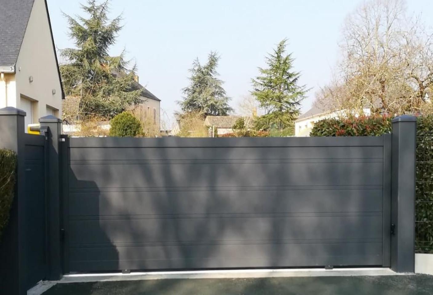 portail coulissant moderne contemporain