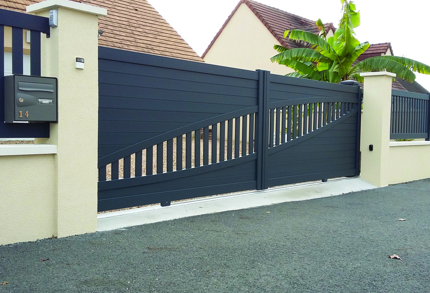 Portail-coulissant-aluminium-semi ajouré-modèle Palace