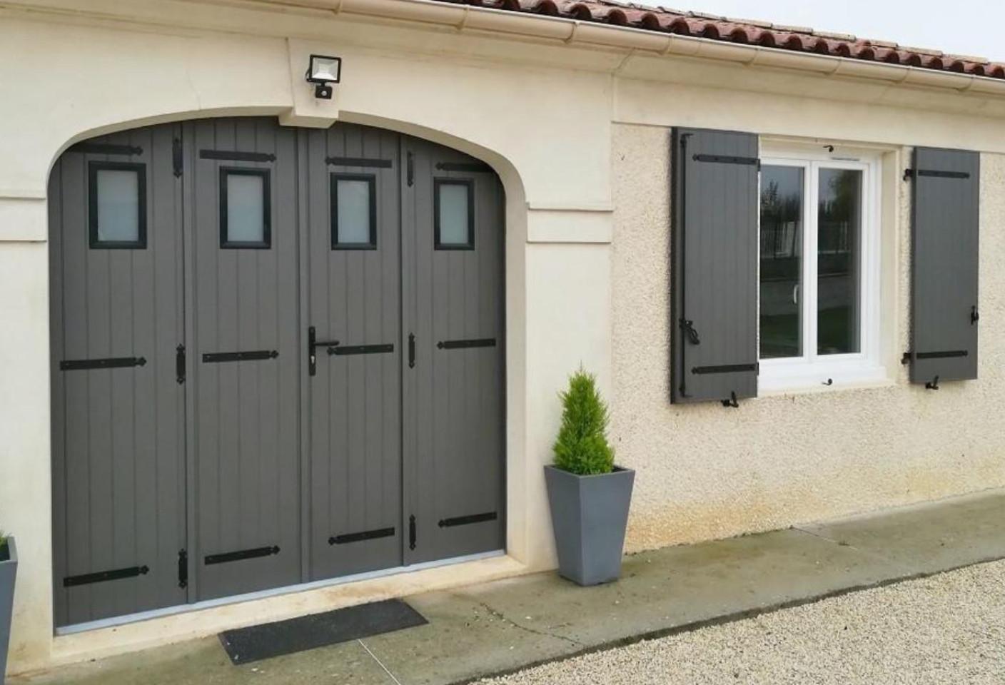 porte de garage en aluminium sur mesure