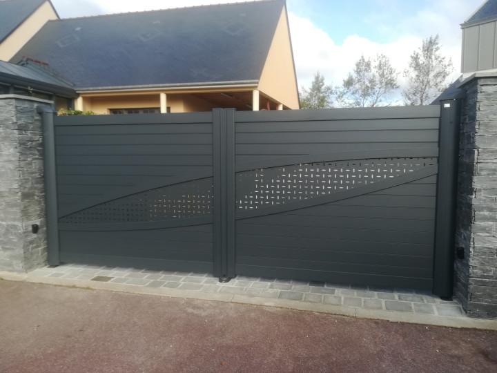 Portail PALACE modèle E + tôle perforée ellipse  