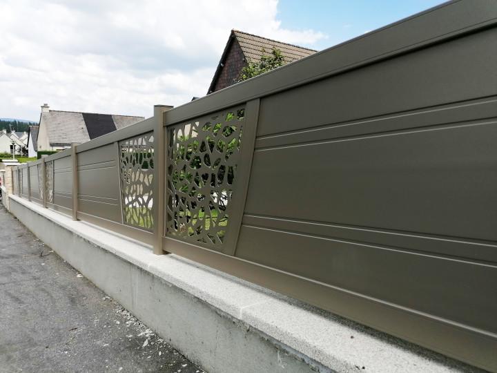 Clôture aluminium_ Modèle Loft_Gamme Tendance
