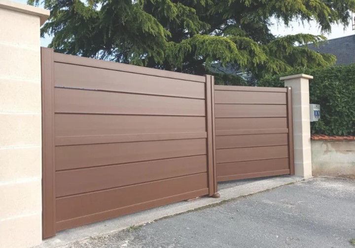 portail battant PVC sur-mesure