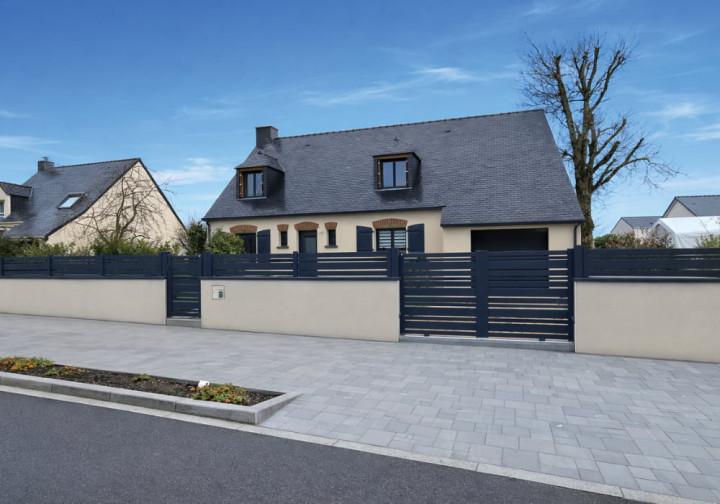 portail coulissant design bleu