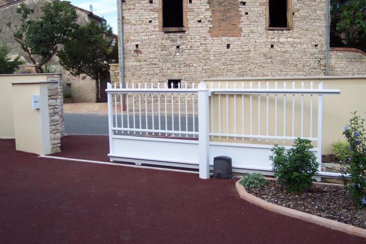 portail coulissant style classique traditionnel