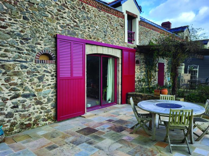 Volet-coulissant-aluminium-persienné
