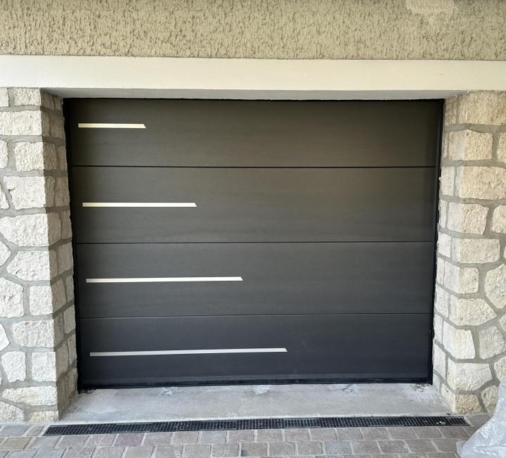 Porte-de-garage-sectionnelle-plafond