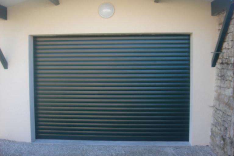 portes de garage enroulables