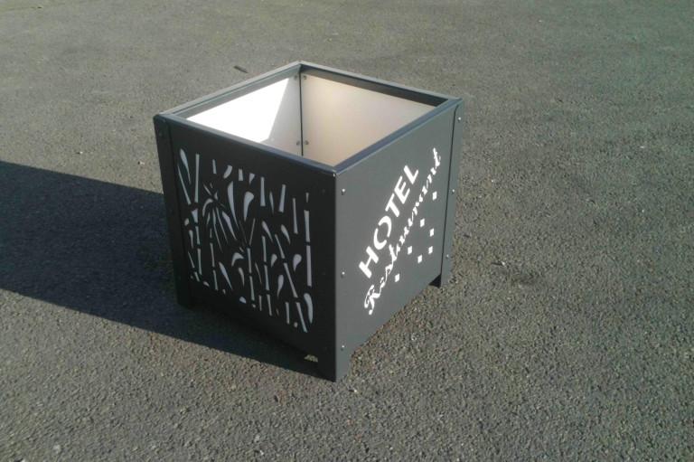 Jardinière Ambellya personnalisée