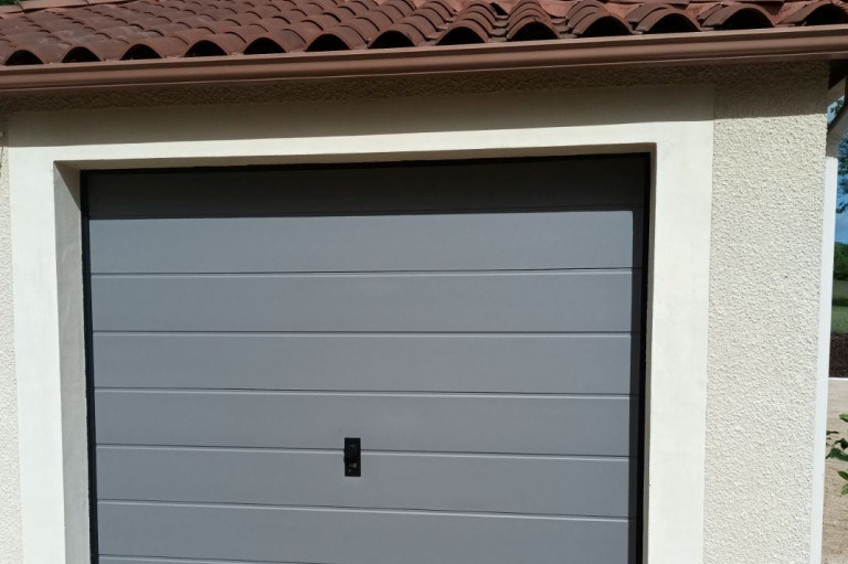 Porte de garage sectionnelle