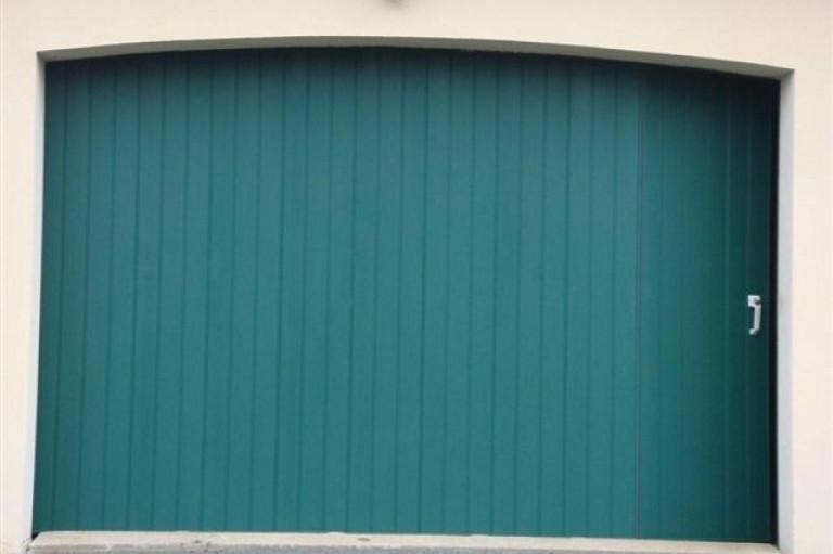 Porte de garage coulissante PVC