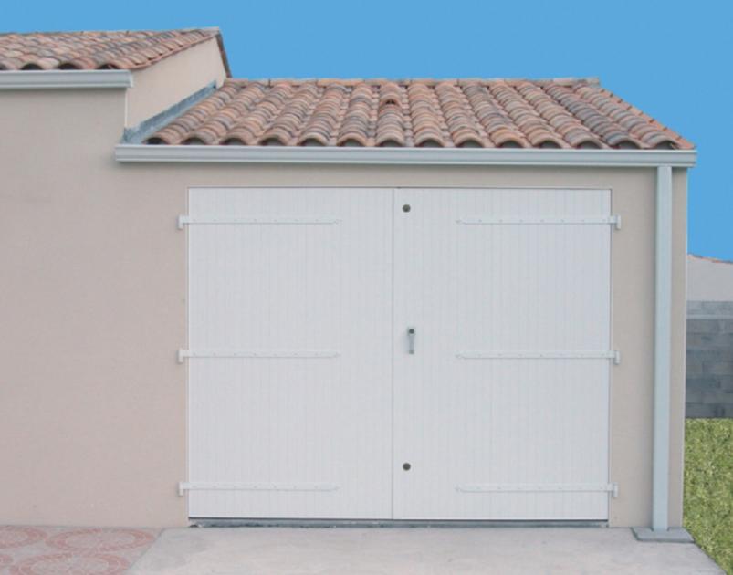 Porte de garage battante PVC 2 vantaux