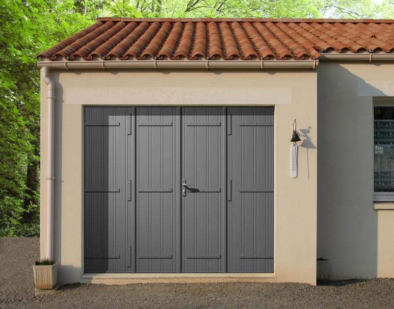 Porte de garage repliable ALU isolée 4 vantaux