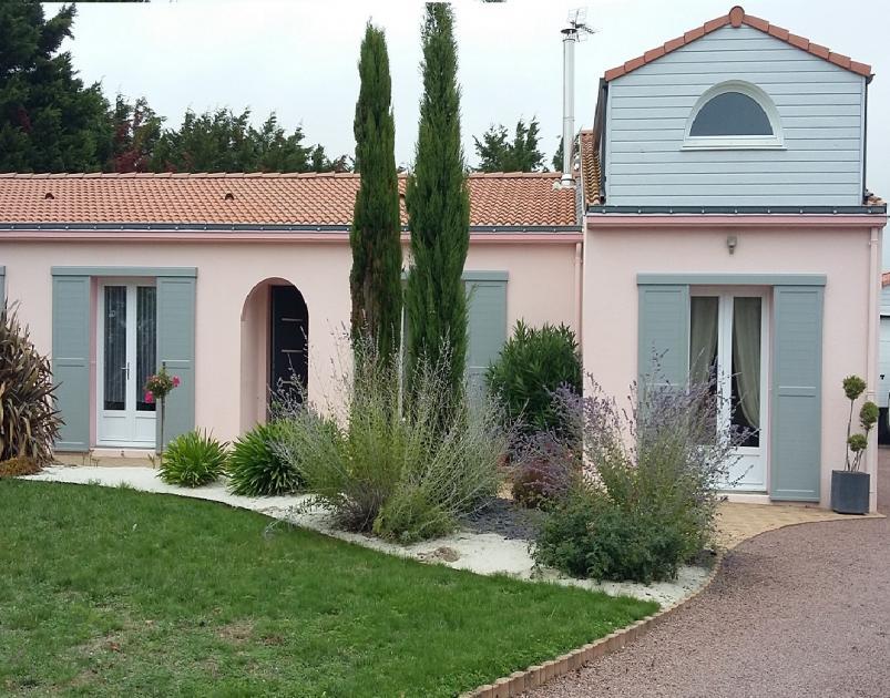 Volets coulissants persiennés 