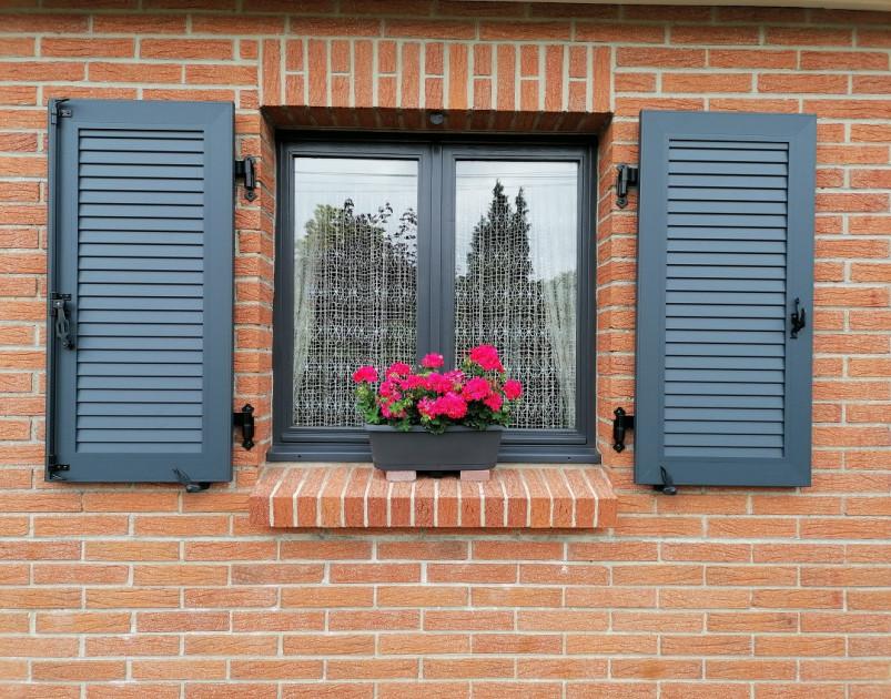 Volets battants ALU persiennés 