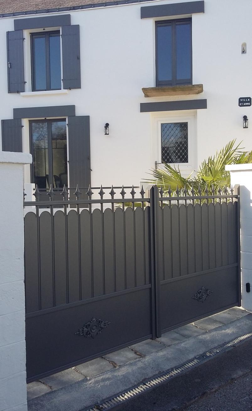 Portail manoir jointif 