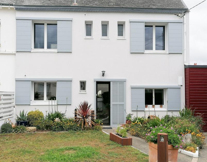 Volets coulissants persiennés + decoupe laser