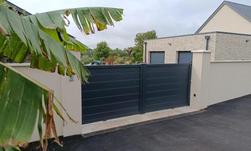 Portail-aluminium-coulissant-plein-modèle-Aréa