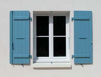 Vignette volets battants PVC